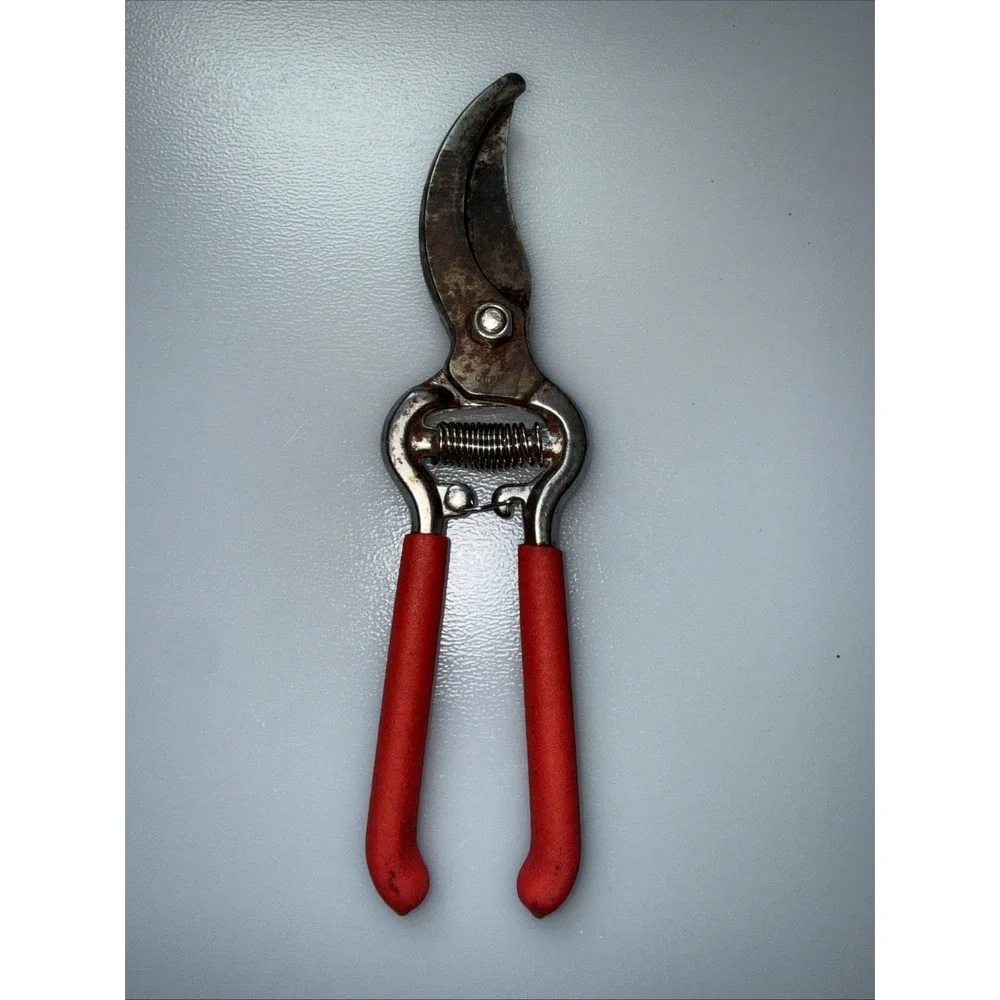 Pruner Clipper Hand Pruner Red grip handles steel blades spring closing